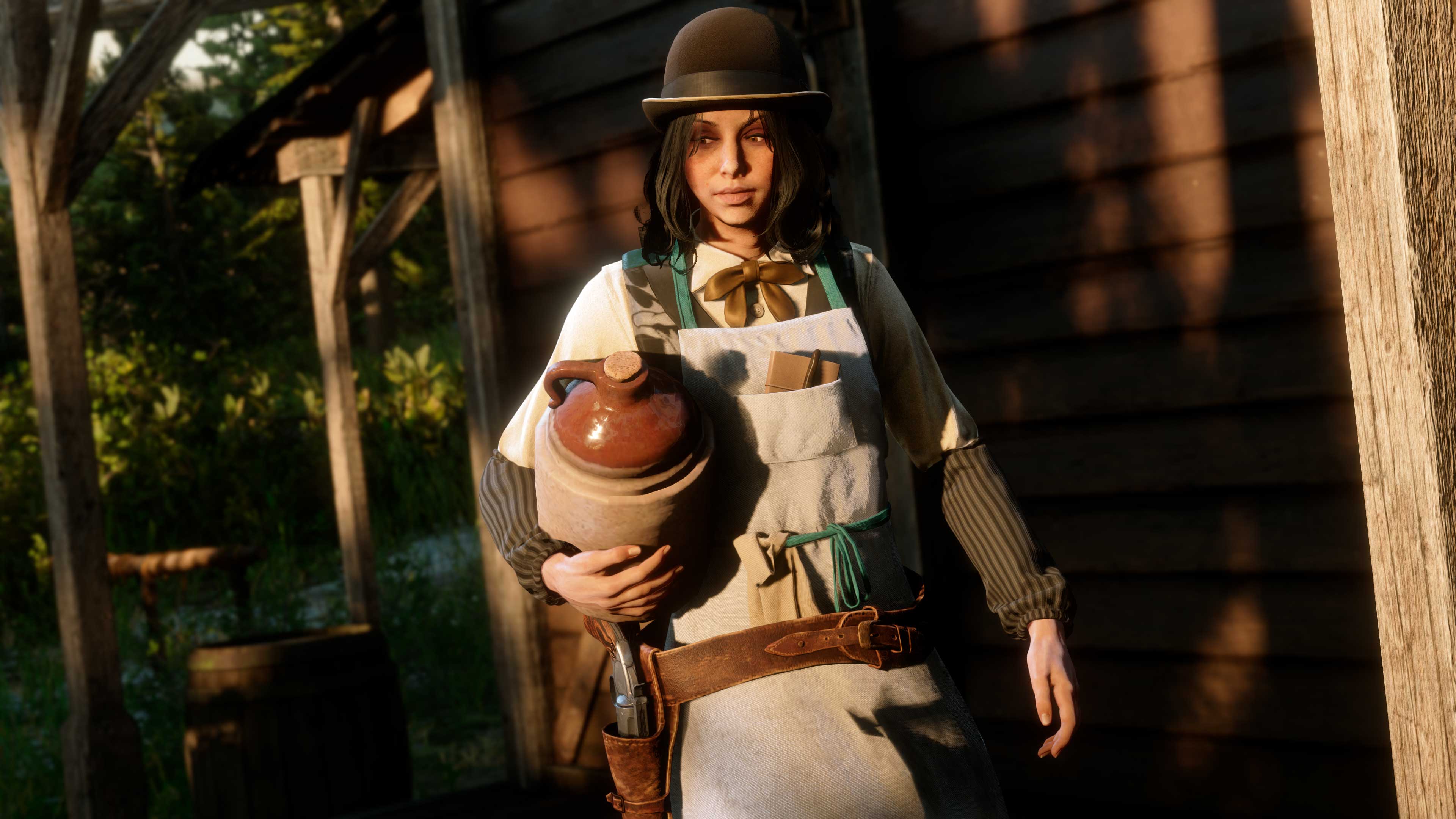 Uma personagem segurando um jarro de moonshine.
