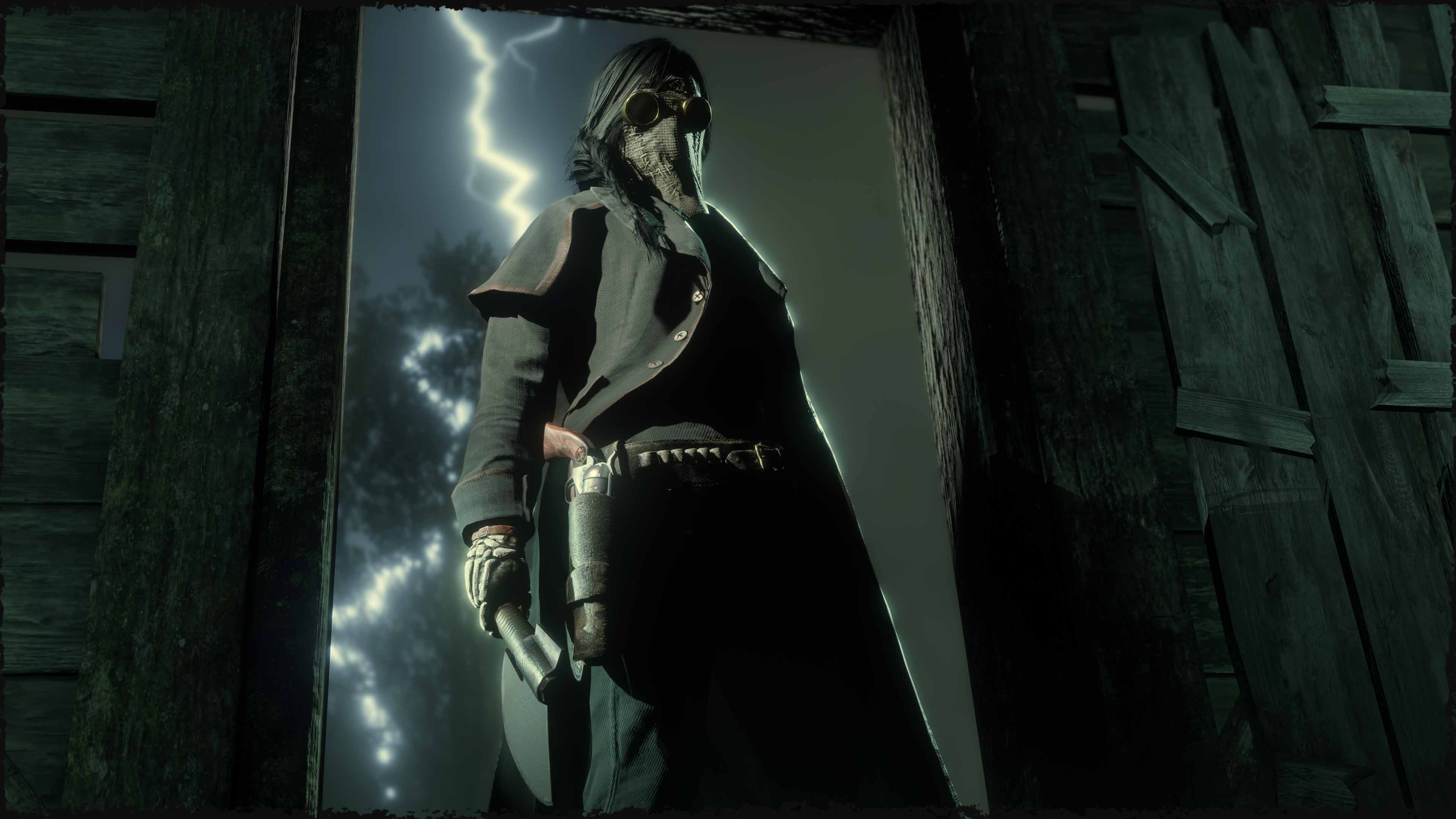 Personagem usando a Máscara com Óculos e as Luvas de Cartilagem parado no vão da porta e um raio caindo ao fundo.