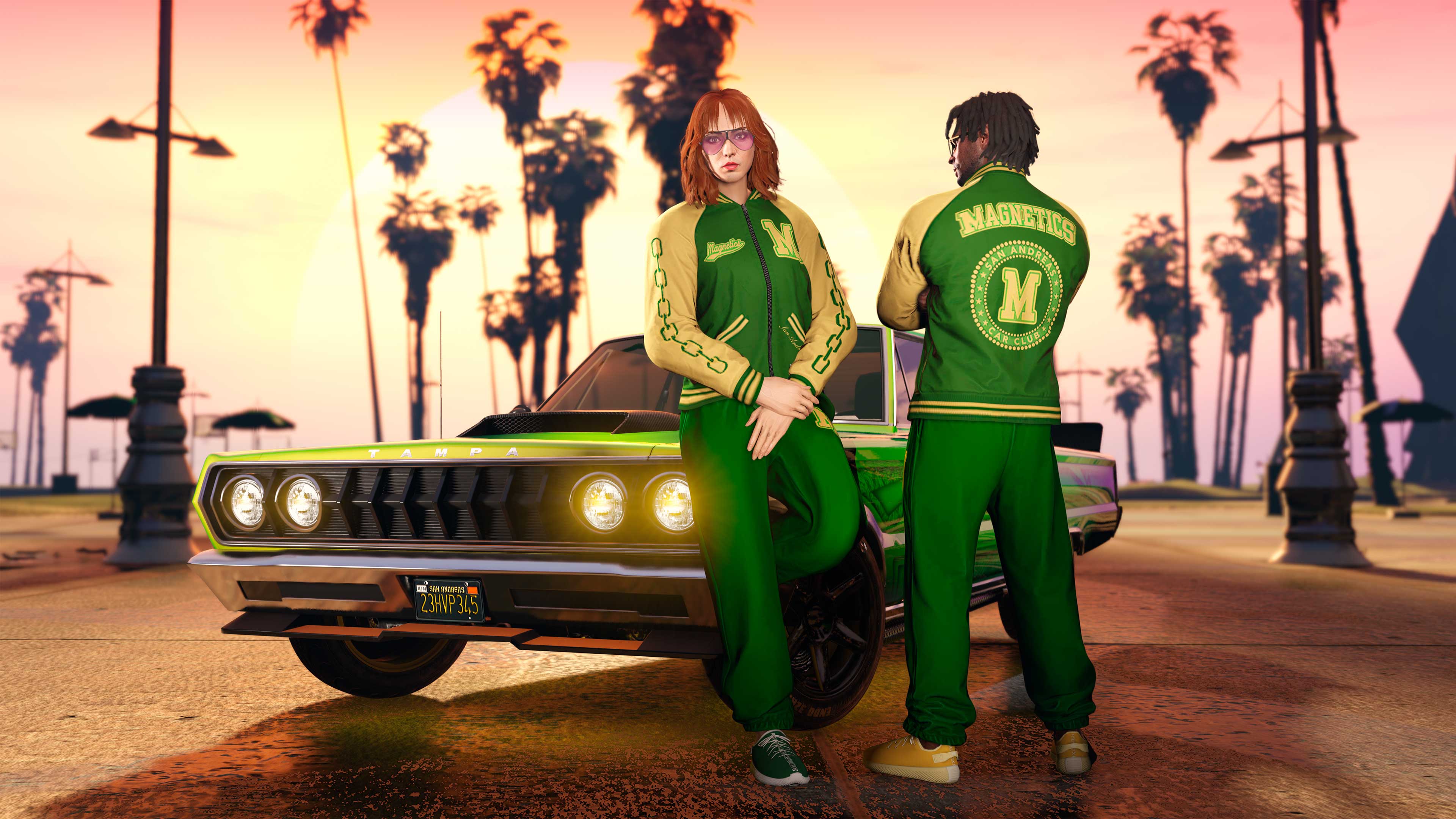 Dois personagens vestindo a Jaqueta Bomber Fechada e Calça Abrigo Magnetics posando ao lado de um carro lowrider verde, ao pôr do sol na praia.