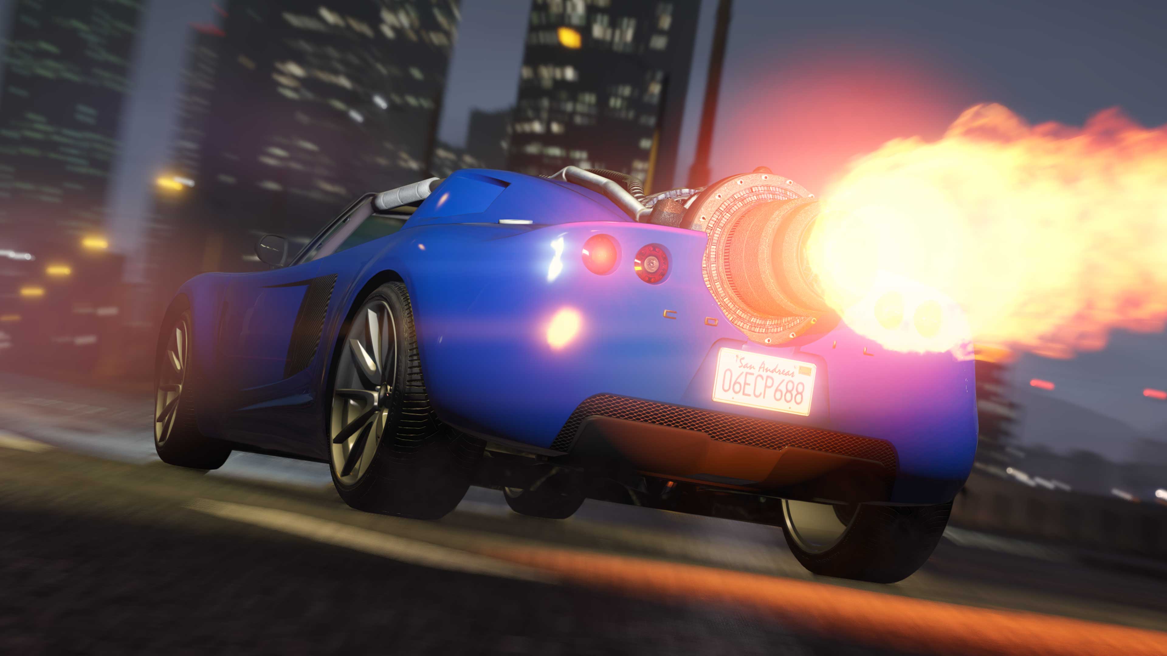 Um carro azul indo para Los Santos sendo impulsionado por um grande foguete acoplado à parte traseira.