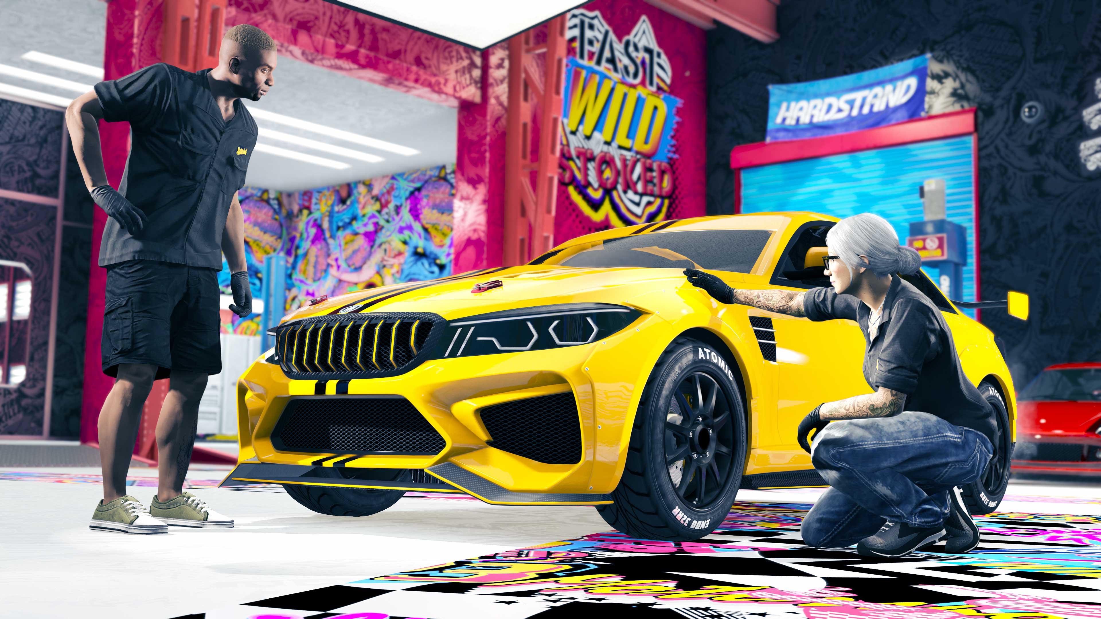 Para voar por um carro em GTA 5 online